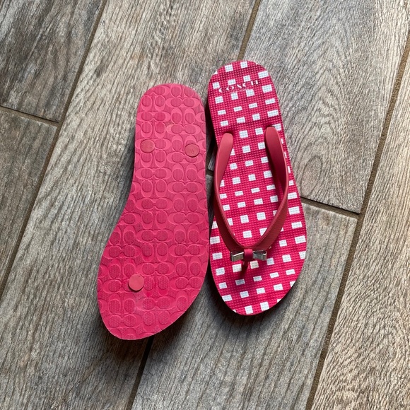 ✨Host Pick✨♦️Coach Flip Flops - Picture 4 of 4